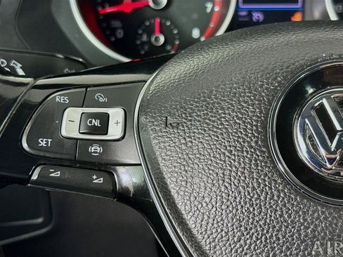 Used 2019 Volkswagen Tiguan SE w/ 3rd Row Seat Package AWD/4WD image 13