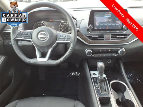 Used 2024 Nissan Altima 2.5 SV FWD image 13