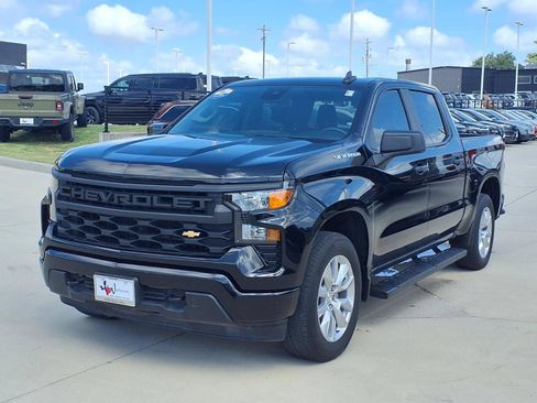 Used 2024 Chevrolet Silverado 1500 Custom AWD/4WD image 3
