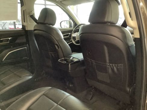 Used 2024 Kia Telluride SX image 17