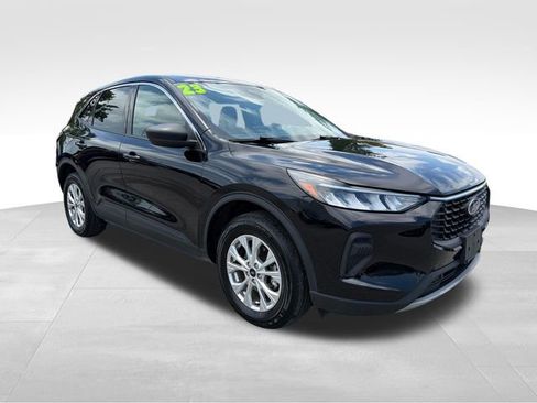 Used 2023 Ford Escape Active AWD/4WD image 1