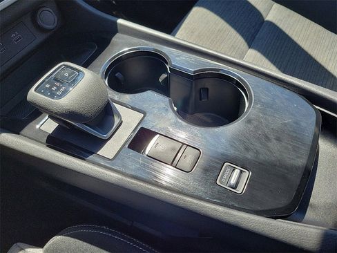 Used 2021 Nissan Rogue SV image 12