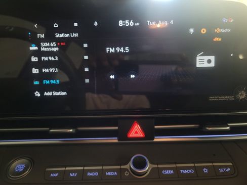Used 2025 Hyundai Elantra SEL FWD image 25