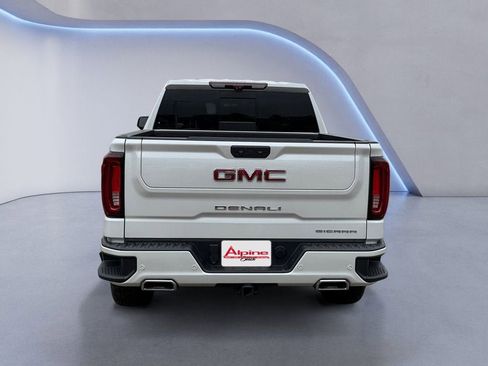 Used 2022 GMC Sierra 1500 Denali w/ Technology Package AWD/4WD image 4