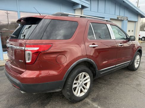 Used 2014 Ford Explorer XLT w/ Equipment Group 202A image 5