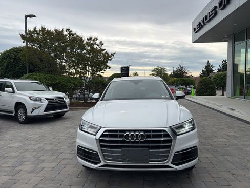 Used 2018 Audi Q5 2.0T Premium Plus w/ Premium Plus Package AWD/4WD image 16