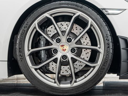 Used 2021 Porsche 718 Boxster Spyder RWD image 48