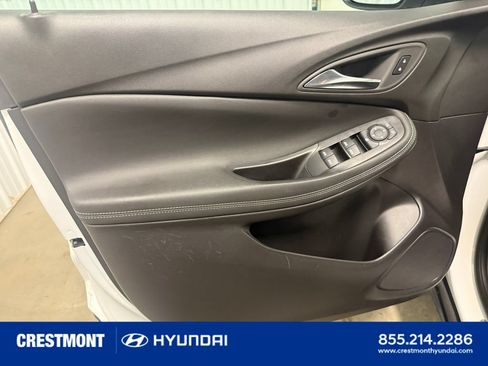 Used 2023 Buick Encore GX Preferred w/ Cold Weather Comfort Package AWD/4WD image 21