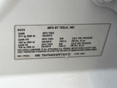 Used 2023 Tesla Model Y Long Range AWD/4WD image 33