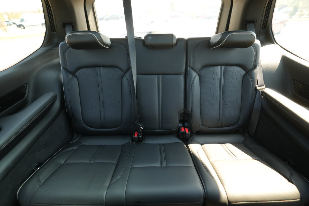 Used 2022 Jeep Grand Wagoneer Series II w/ Premium Group II AWD/4WD image 27