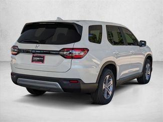 New 2025 Honda Pilot EX-L video 2