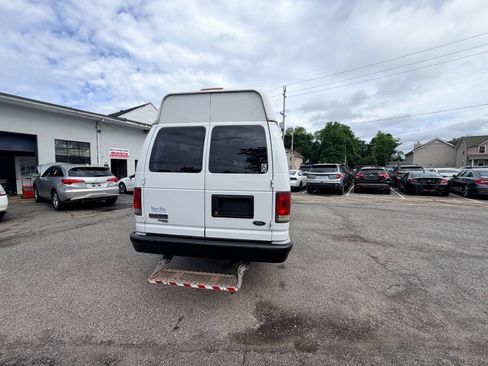 Used 2014 Ford E-250 and Econoline 250 Extended w/ Power Group RWD image 55