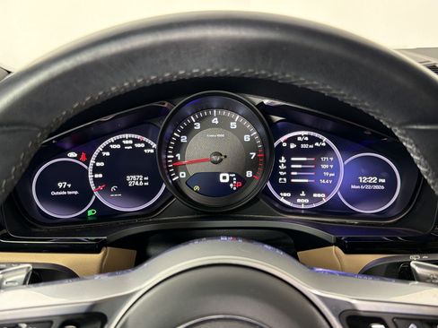 Certified 2023 Porsche Cayenne AWD/4WD image 29