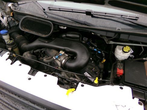 Used 2018 Ford Transit 250 Medium Roof image 21