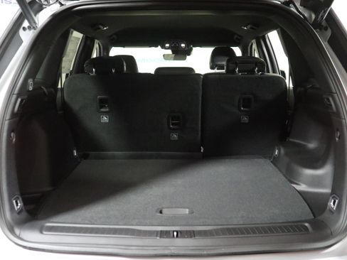 New 2025 Jeep Grand Cherokee Altitude image 7