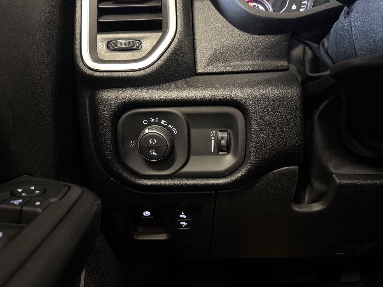 Used 2026 RAM 1500 Big Horn AWD/4WD image 15