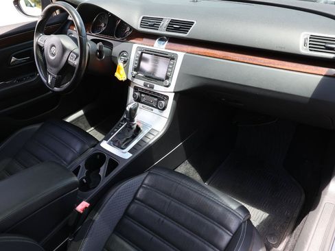 Used 2012 Volkswagen CC Lux FWD image 17