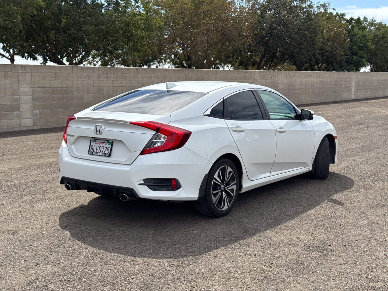 Used 2016 Honda Civic EX-L image 3