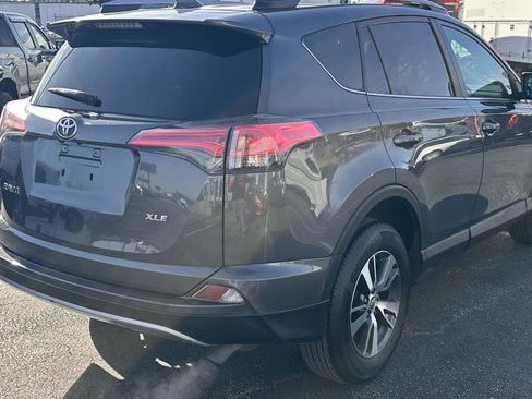 Used 2018 Toyota RAV4 XLE image 5