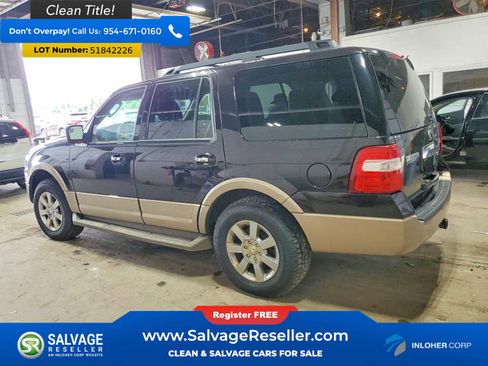 Used 2014 Ford Expedition XLT w/ Equipment Group 202A AWD/4WD image 3