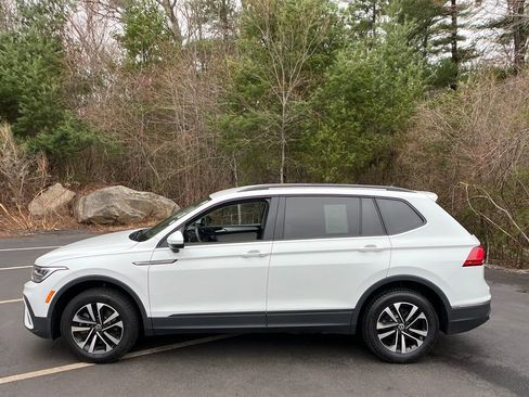 Used 2024 Volkswagen Tiguan S image 2