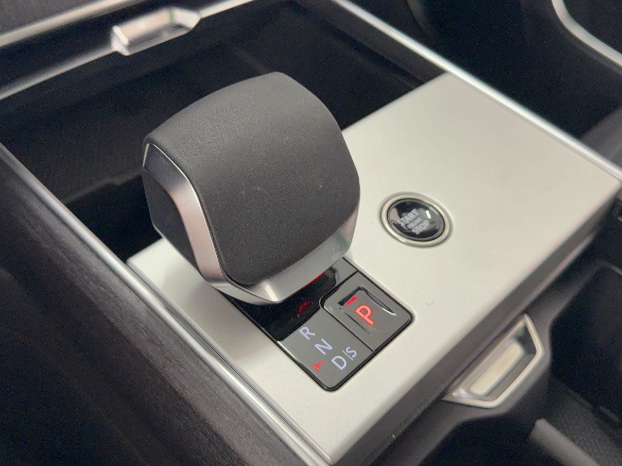 New 2026 Land Rover Range Rover SE AWD/4WD image 21