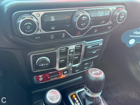 Used 2020 Jeep Wrangler Unlimited Rubicon AWD/4WD image 23