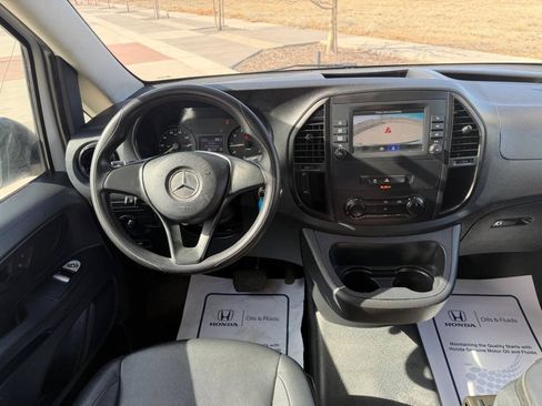 Used 2021 Mercedes-Benz Metris image 22