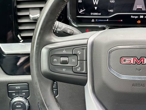 Used 2025 GMC Sierra 1500 SLT AWD/4WD image 8
