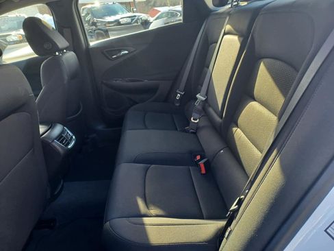 Used 2023 Chevrolet Malibu LT image 12