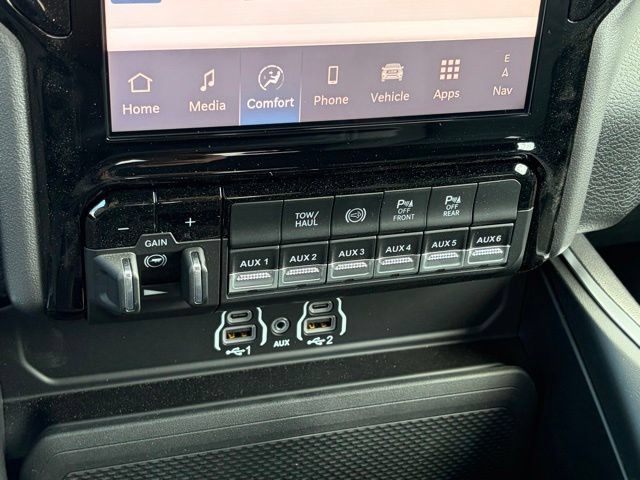 New 2026 RAM 2500 Big Horn AWD/4WD image 21