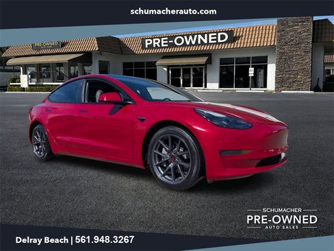 Used 2022 Tesla Model 3 image 1