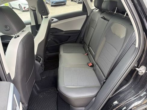 New 2026 Volkswagen Taos SE AWD/4WD image 23