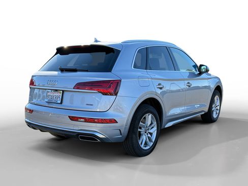 Used 2022 Audi Q5 2.0T Premium w/ Convenience Package image 5