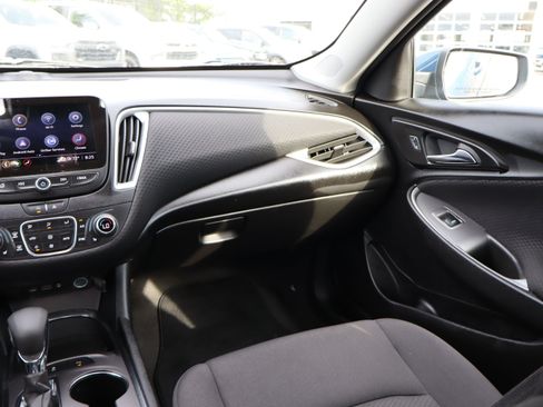 Used 2024 Chevrolet Malibu LT FWD image 13