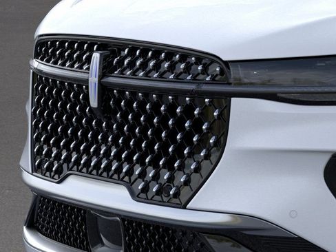 New 2026 Lincoln Nautilus Reserve image 17