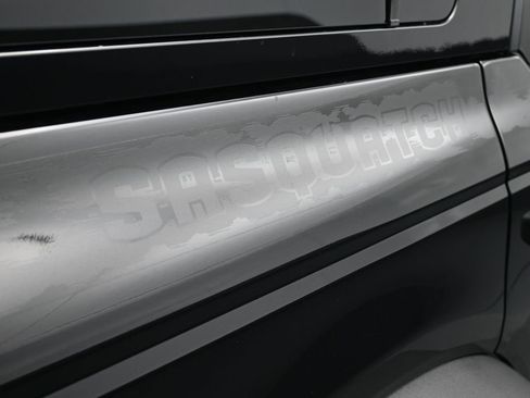 New 2026 Ford Bronco Badlands AWD/4WD image 10