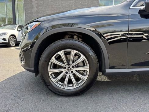 Used 2026 Mercedes-Benz GLC 300 4MATIC image 9