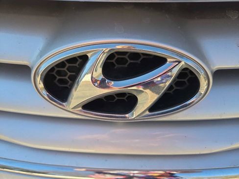 Used 2011 Hyundai Sonata GLS FWD image 11