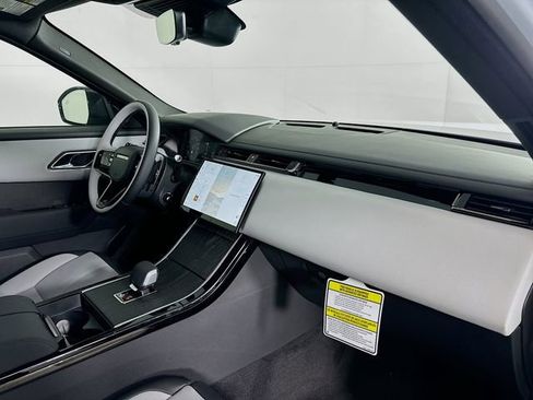 New 2026 Land Rover Range Rover Velar Dynamic SE image 27