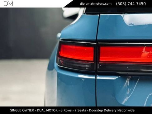 Used 2025 Rivian R1S Adventure AWD/4WD image 14