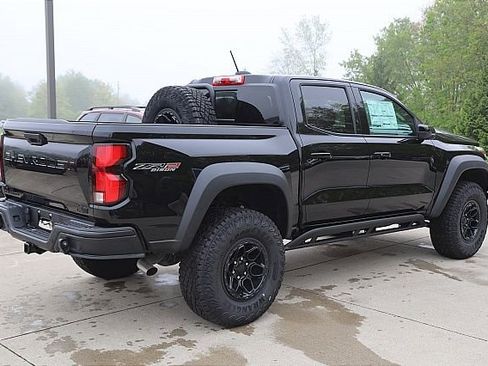 New 2024 Chevrolet Colorado ZR2 w/ ZR2 Bison Edition image 7