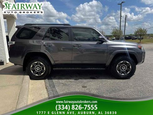 Used 2023 Toyota 4Runner TRD Off-Road image 5