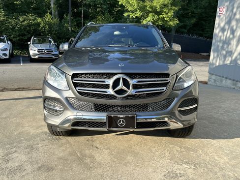 Used 2018 Mercedes-Benz GLE 350 4MATIC image 3