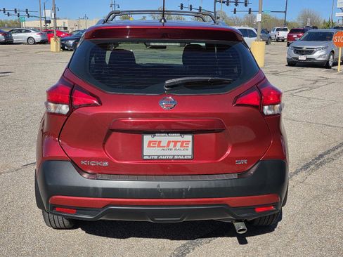 Used 2019 Nissan Kicks SR w/ Exterior Package FWD image 6