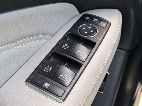 Used 2014 Mercedes-Benz ML 550 4MATIC image 29