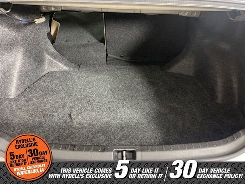Used 2014 Toyota Corolla LE FWD image 20