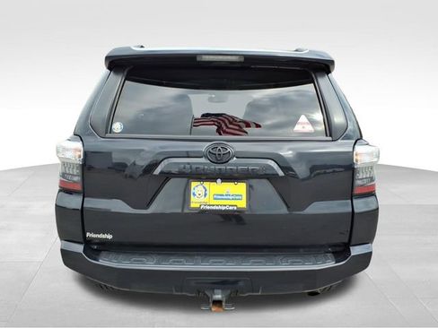 Used 2022 Toyota 4Runner SR5 image 7