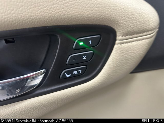 Used 2017 Acura RDX w/ Advance Package FWD image 16