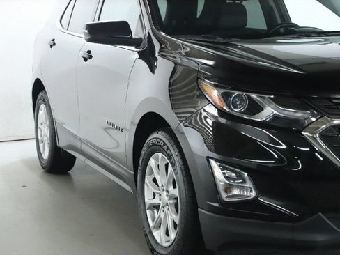 Used 2019 Chevrolet Equinox LT w/ Driver Convenience Package FWD image 8